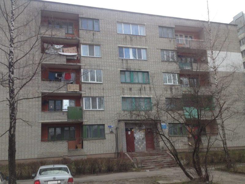 Общежитие в брянске бежицком районе. Новосоветская 121 Брянск. Комната в общежитии в Брянске.