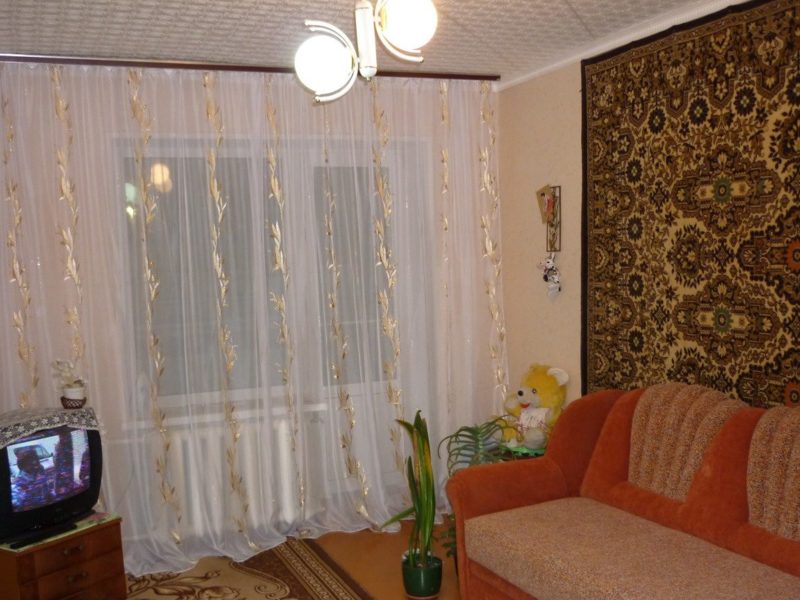 Купить квартиру в хабаровске свежие. 2 Квартира в Хабаровске. Квартира в Биробиджане 2ком. 1 Комнатная квартира в Хабаровске. Квартиры в Хабаровске фото.